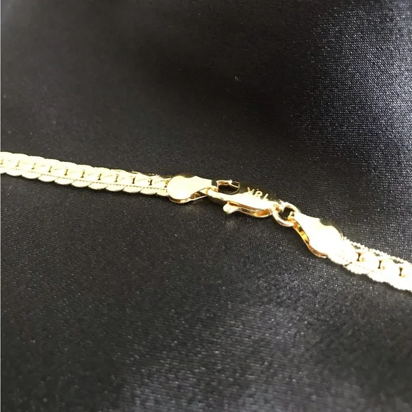 Gold Chain Necklace - Picture 2 of 2